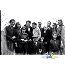 De Bernsteins met hun ege`s 1932 Martha - Ella-Johanna- Otto F00000945